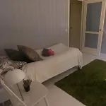 Avara Huoneisto, Lasitettu Parveke, Kaksi Weeceetae Appartement