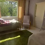 Avara Huoneisto, Lasitettu Parveke, Kaksi Weeceetae * Κότκα