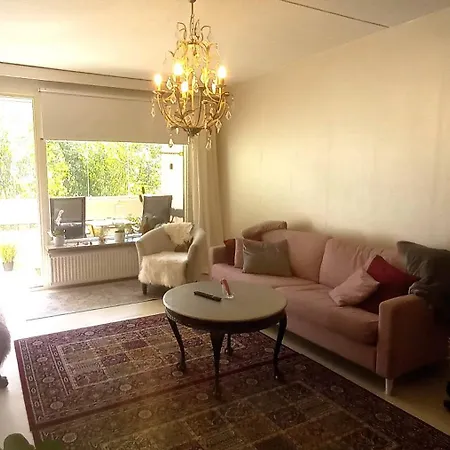 דירה Avara Kolmen Makuuhuoneen Lasitetulla Parvekkeella Ja 2 Wcllae *