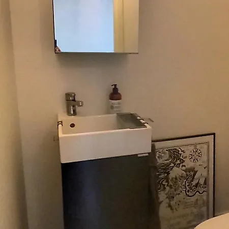 Avara Huoneisto, Lasitettu Parveke, Kaksi Weeceetae Apartment