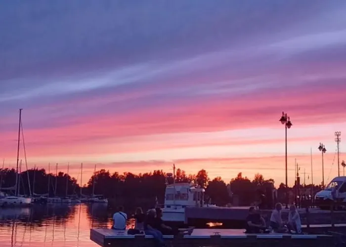 Avara Huoneisto, Lasitettu Parveke, Kaksi Weeceetae דירה קוטקה